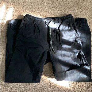 Mens American Eagle joggers!